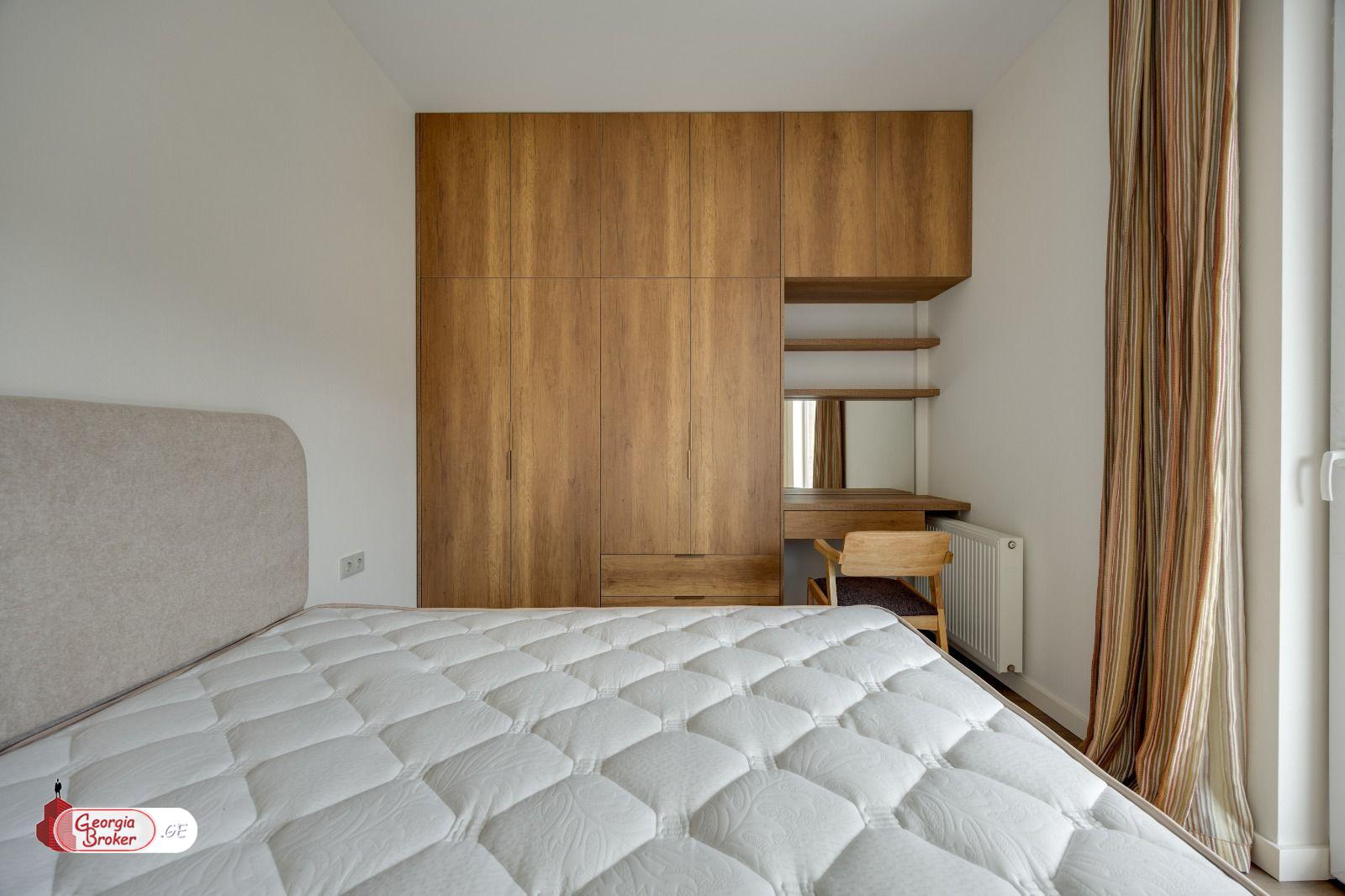 nearly repaired 3-room apartment for sale